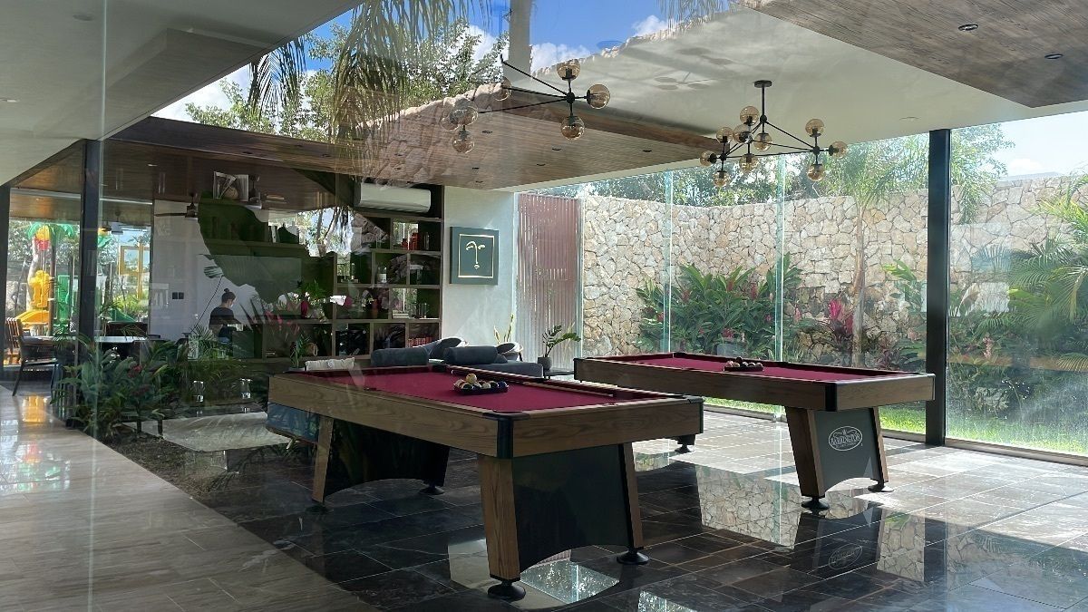 Salón con mesas de juego, foto 30 de 40