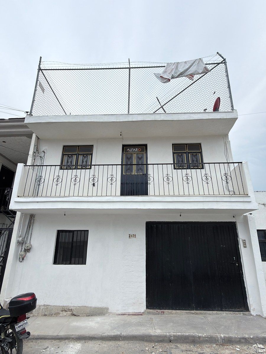 Fachada, foto 1 de 18