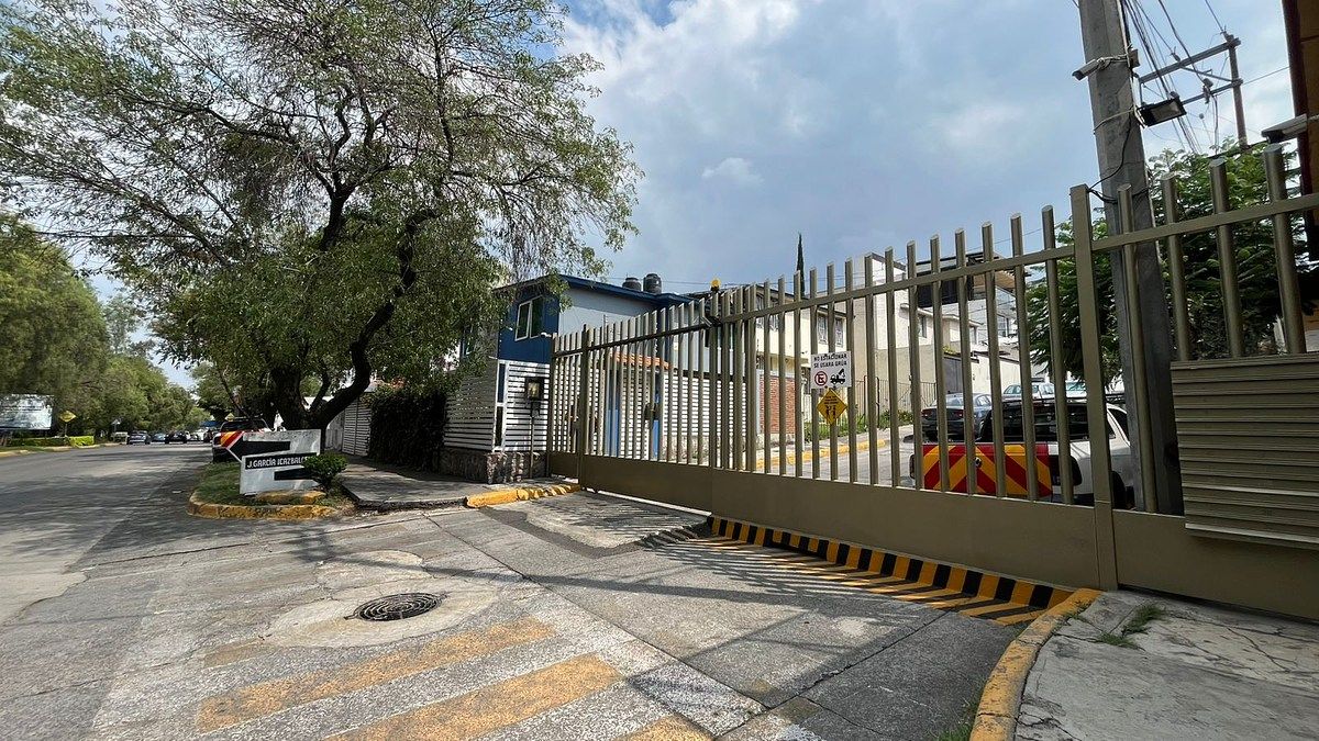 House in Ciudad Satélite, Naucalpan de Juárez, photo 3 of 22