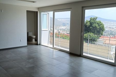 Exclusivo departamento en venta en Loma Dorada