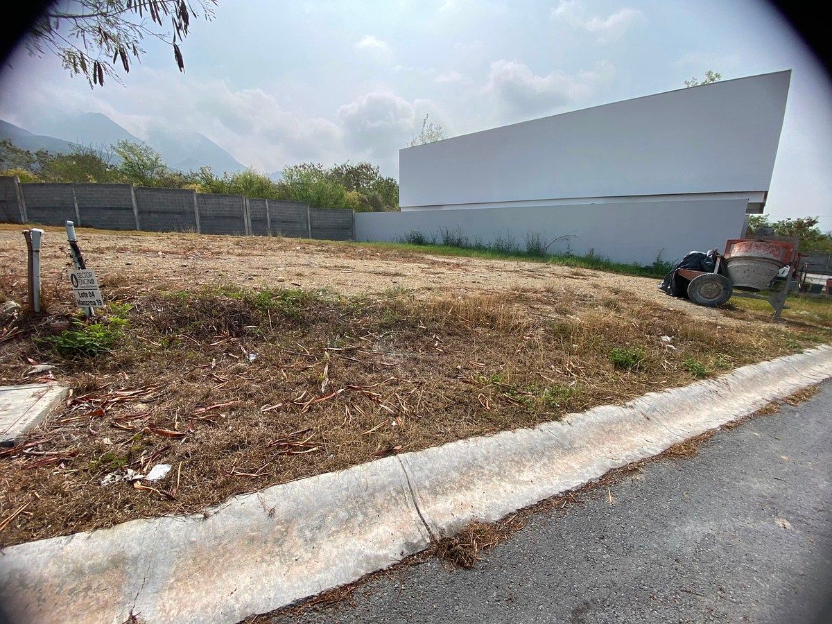 TERRENO EN VENTA EN BOSQUES DE LAS MISIONES SECTOR ENCINOS, foto 1 de 15