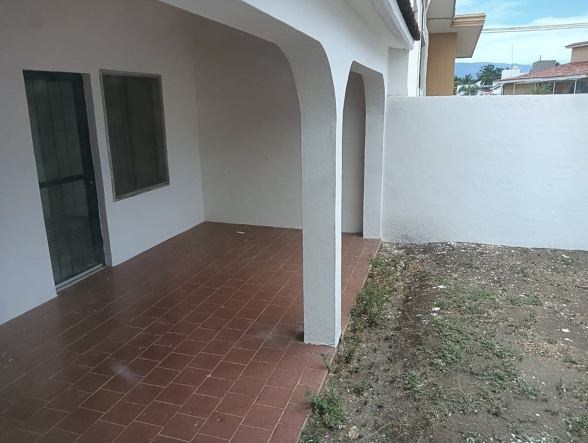 Casa en Jardines Vista Hermosa, Colima, foto 4 de 8