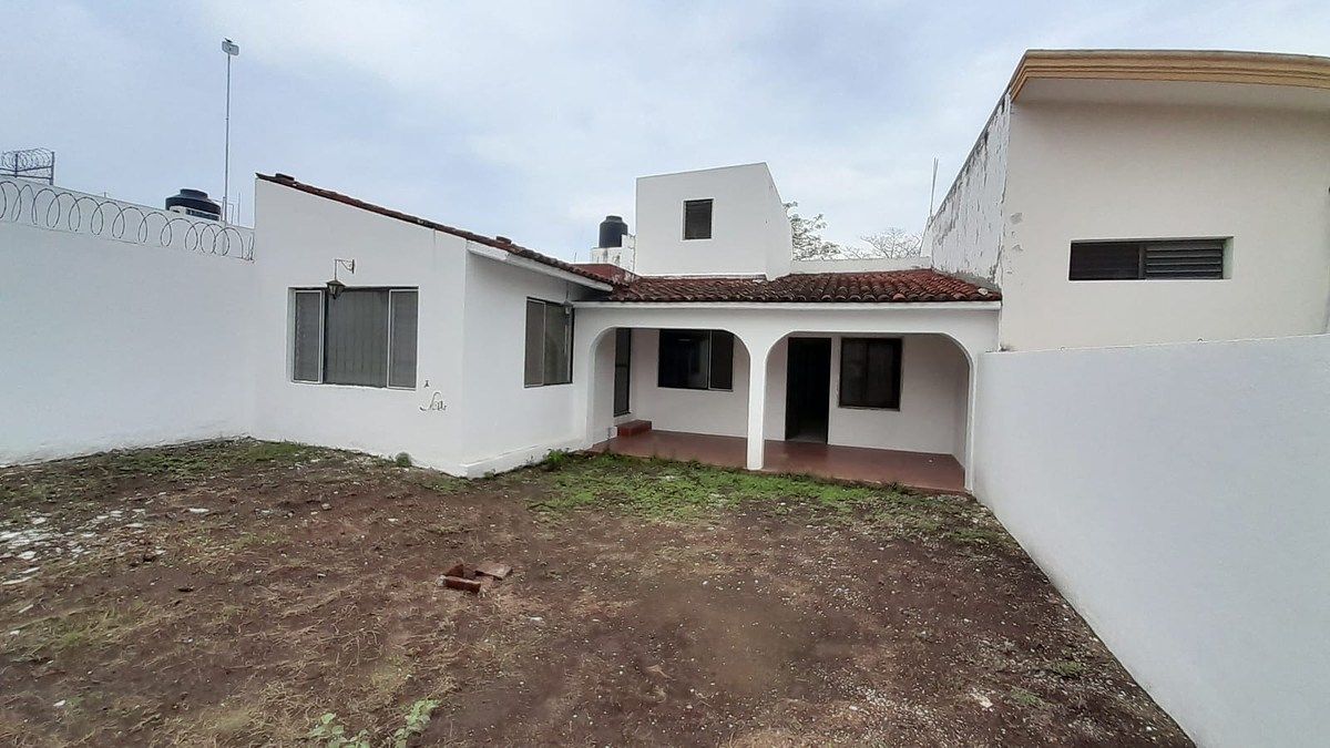 House in Jardines Vista Hermosa, Colima, photo 9 of 16