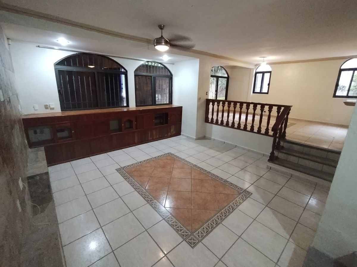 House in Lomas de Cortes, Cuernavaca, photo 22 of 25