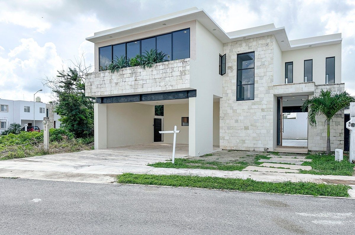 CASA EN VENTA DE 4 RECÁMARAS CON ALBERCA | CON INFONAVIT Y COFINAVIT, foto 1 de 13