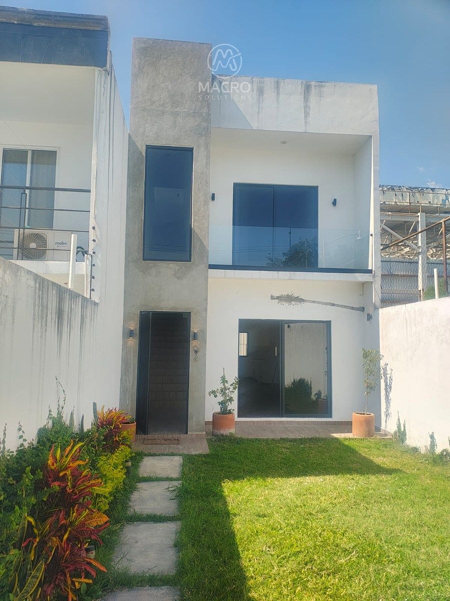 CASA À VENDA NA COL. JUAN MORALES APTA PARA CRÉDITOS, foto 1 de 7