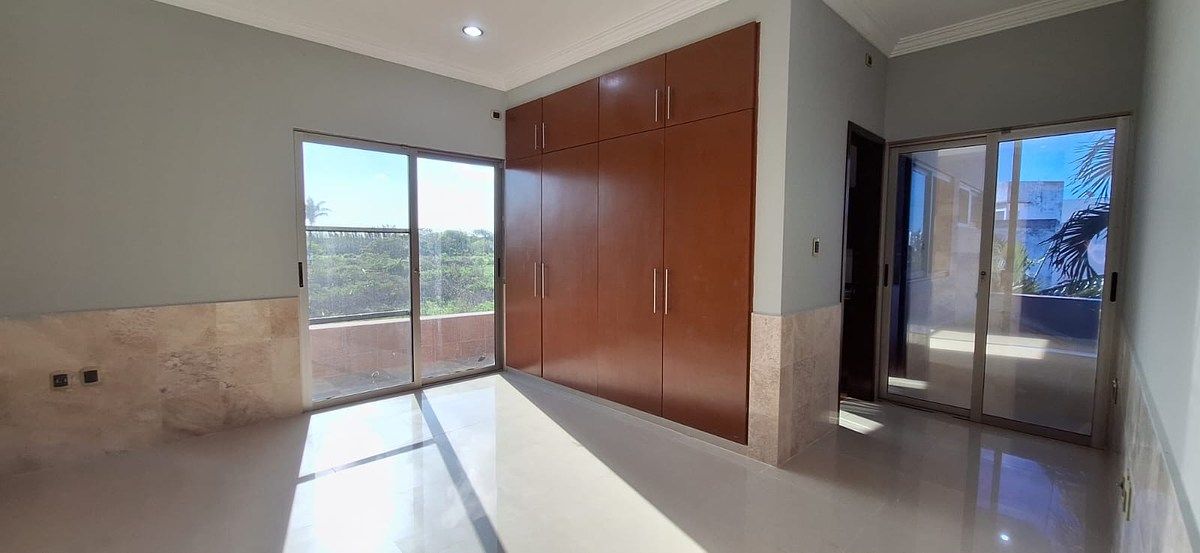 Casa em Las Palmas, Medellín, foto 15 de 31