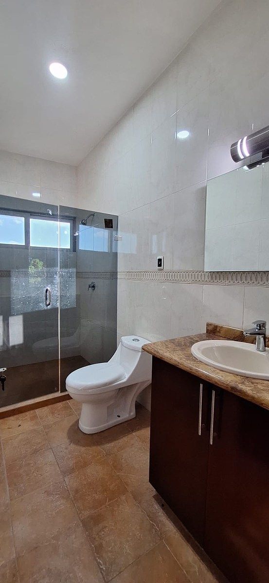 Casa em Las Palmas, Medellín, foto 28 de 31
