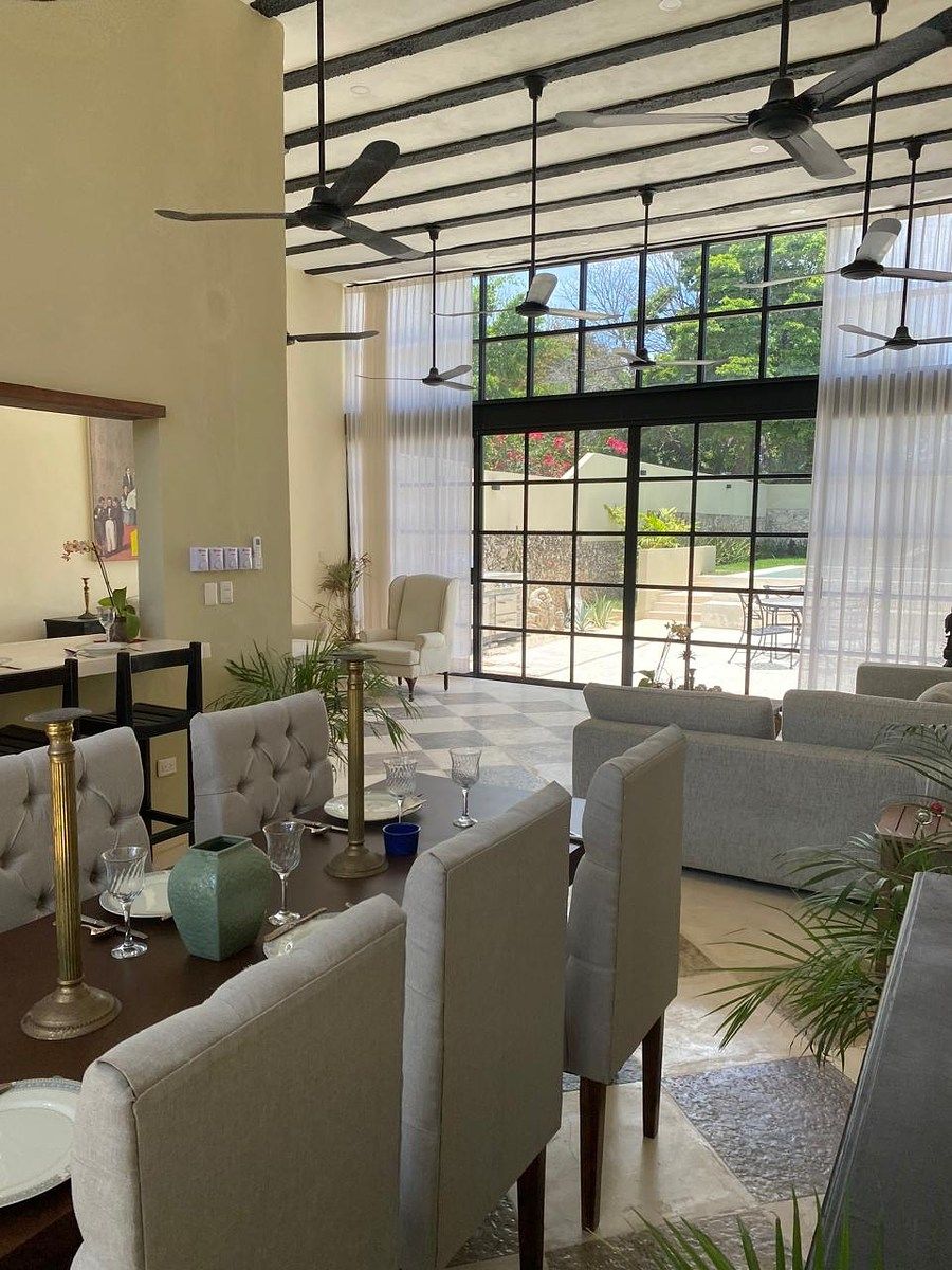 Enorme casa remodelada en el Centro de Mérida, foto 1 de 36