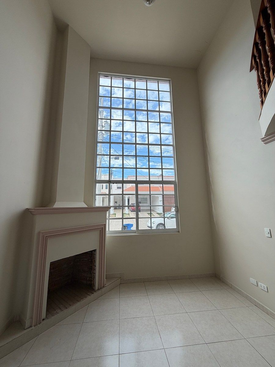 Casa em Colinas del Saltito, Durango, foto 3 de 18