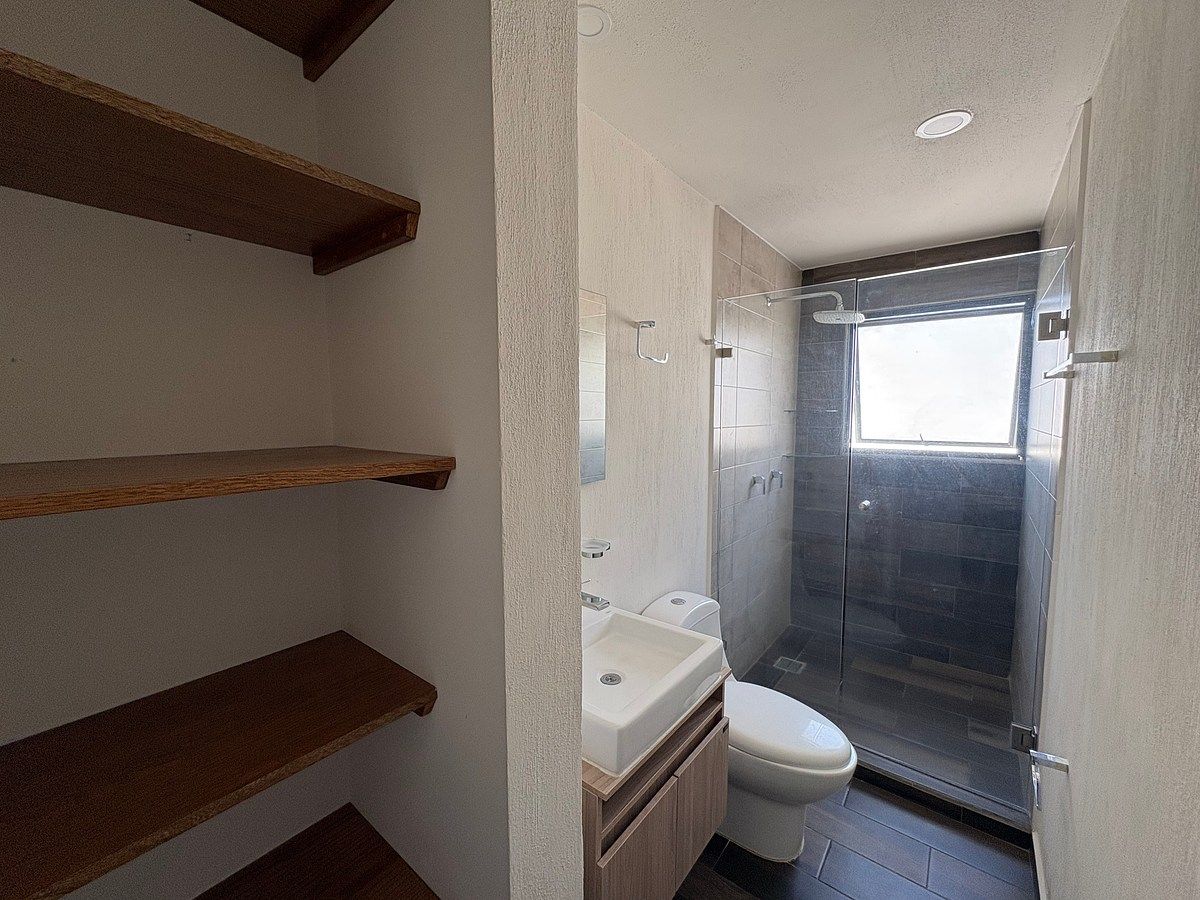 Baño secundario, foto 12 de 12