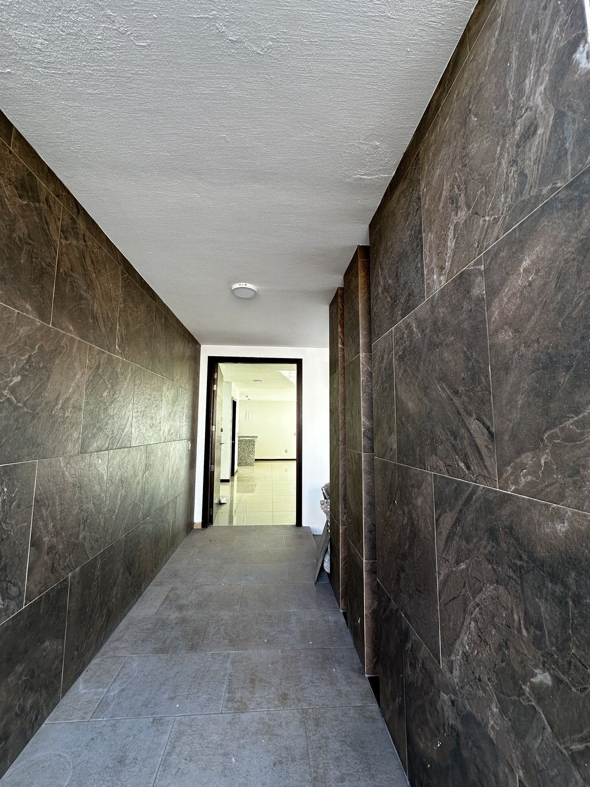 Se vende preciosa casa remodelada en Bosques Santa Anita, foto 1 de 30