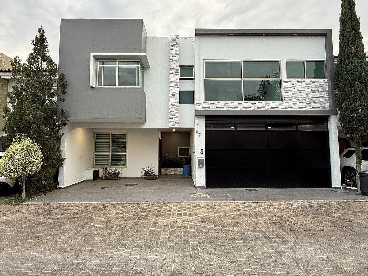 Casa en venta Real Valdepeñas, foto 1 de 32
