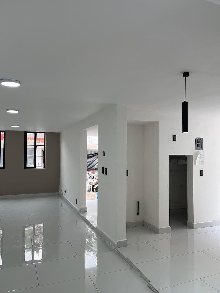 Preciosa casa en  Venta!!  Estrena casa totalmente remodelada, photo 1 of 44