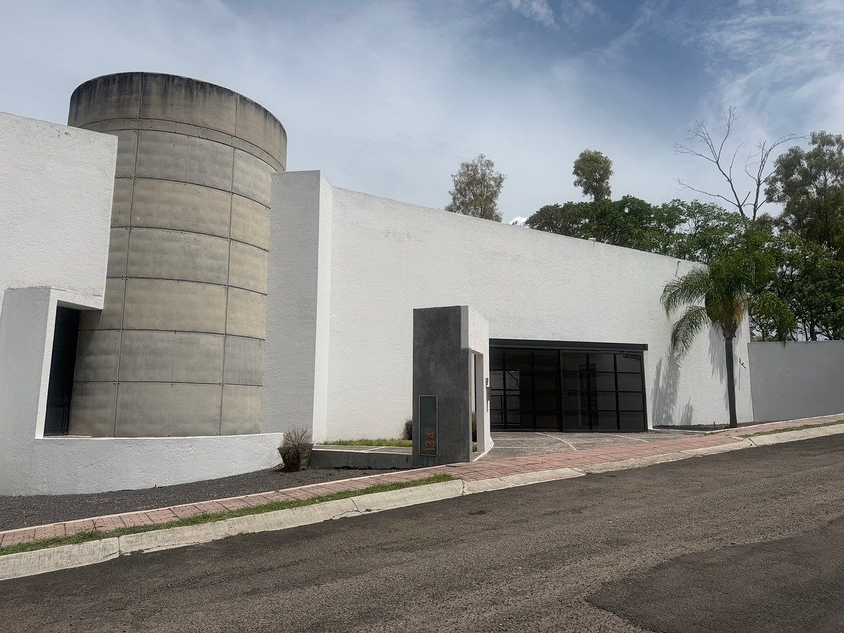 VENTA / RENTA CASA REAL DE JURIQUILLA, foto 1 de 31
