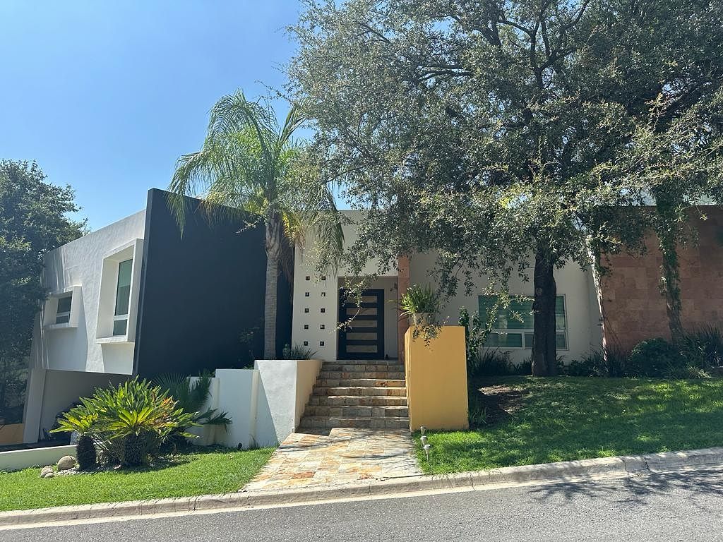 Casa en Portal del Huajuco, Monterrey, foto 2 de 20