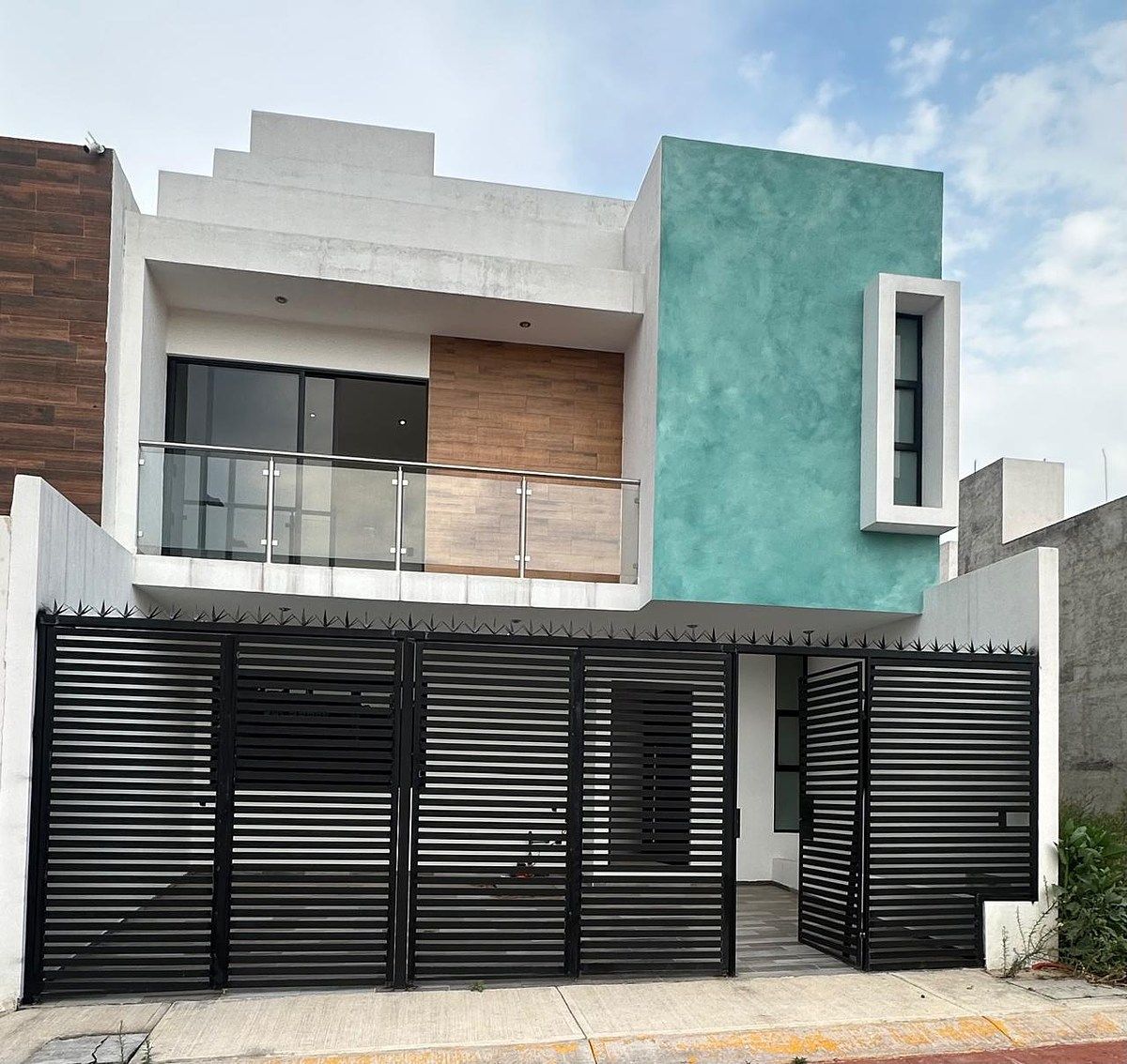 CASA EN VENTA EN PACHUCA EN PORTEZUELO, foto 1 de 35