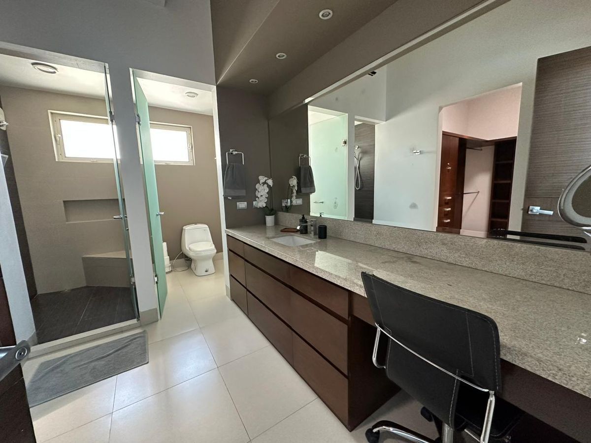 Casa em Fuentes del Valle, San Pedro Garza García, foto 18 de 25