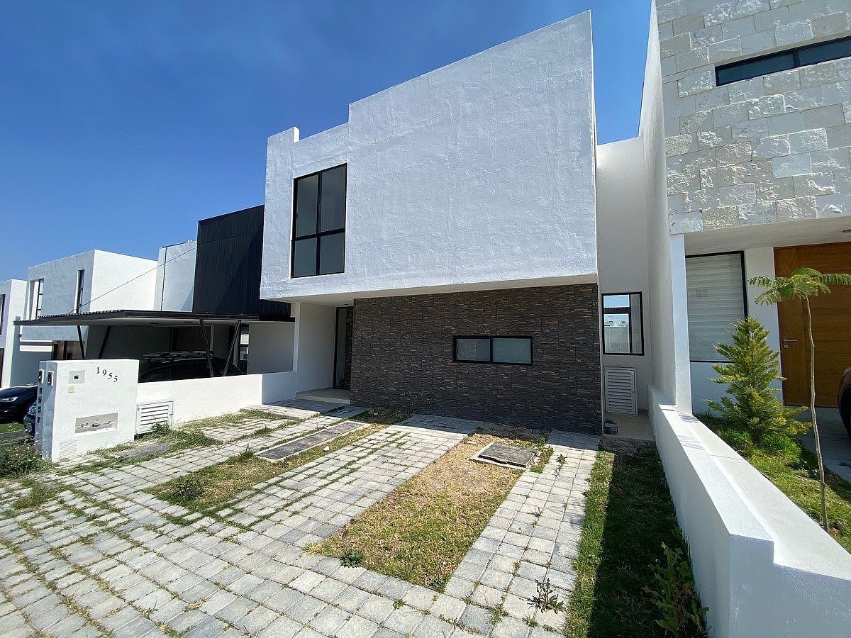 CASA PATAGONIA EN VENTA EN PRESERVE JURIQUILLA, foto 1 de 30