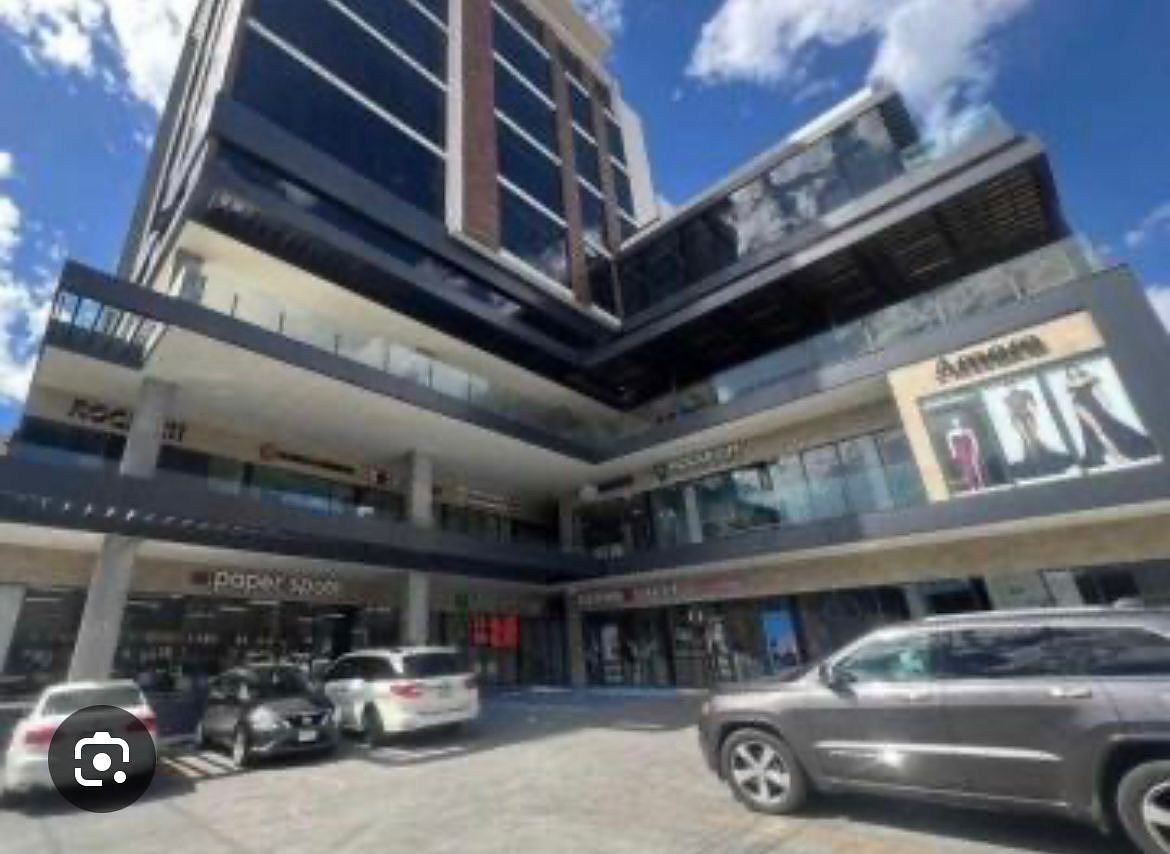 LOCAL EN VENTA, PLAZA SOLARA CENTER, foto 1 de 3
