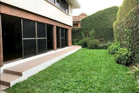 CASA EN VENTA BOSQUES DEL VALLE