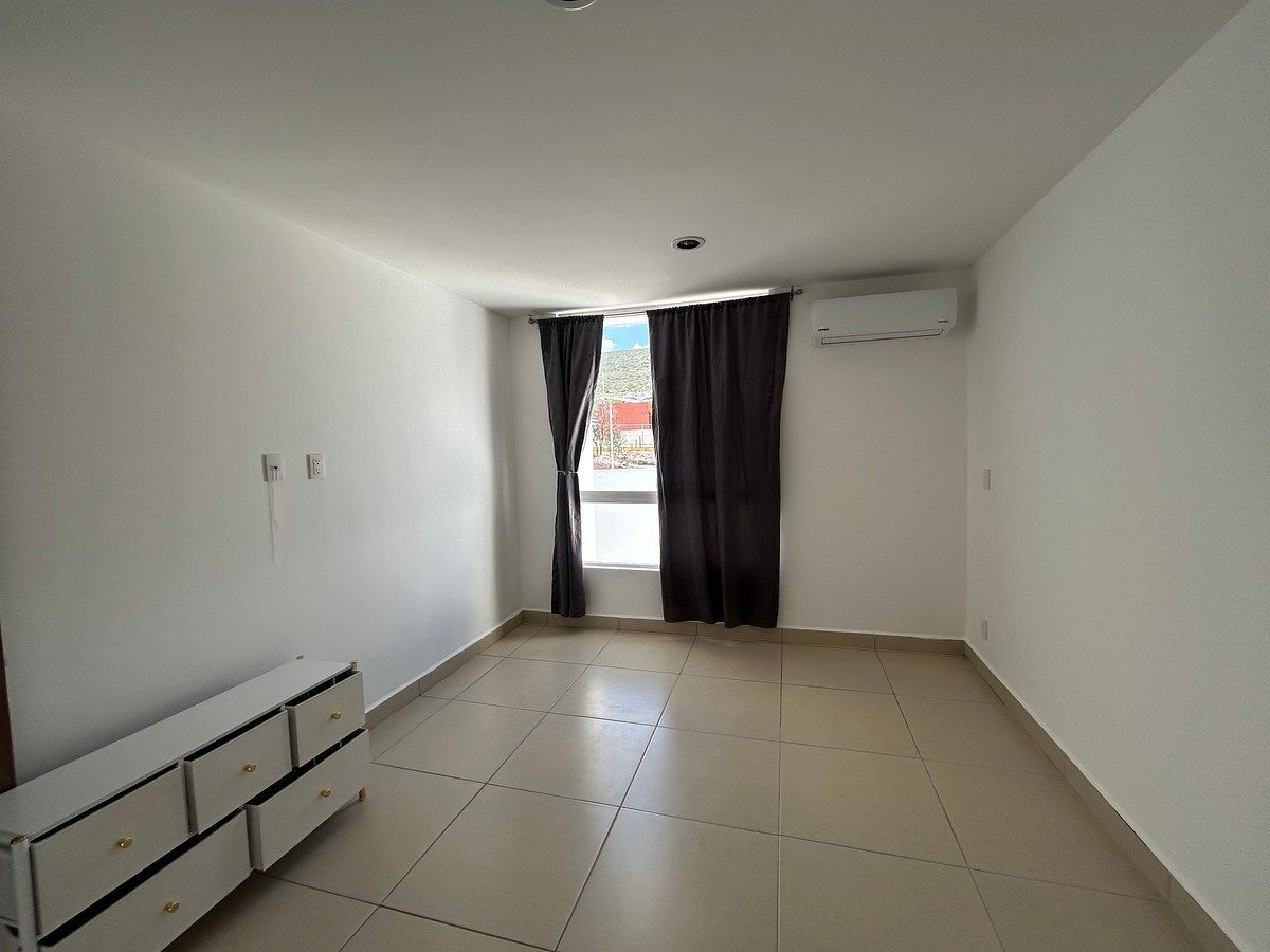 House in Gated Community in Residencial el Refugio, Querétaro, photo 10 of 21