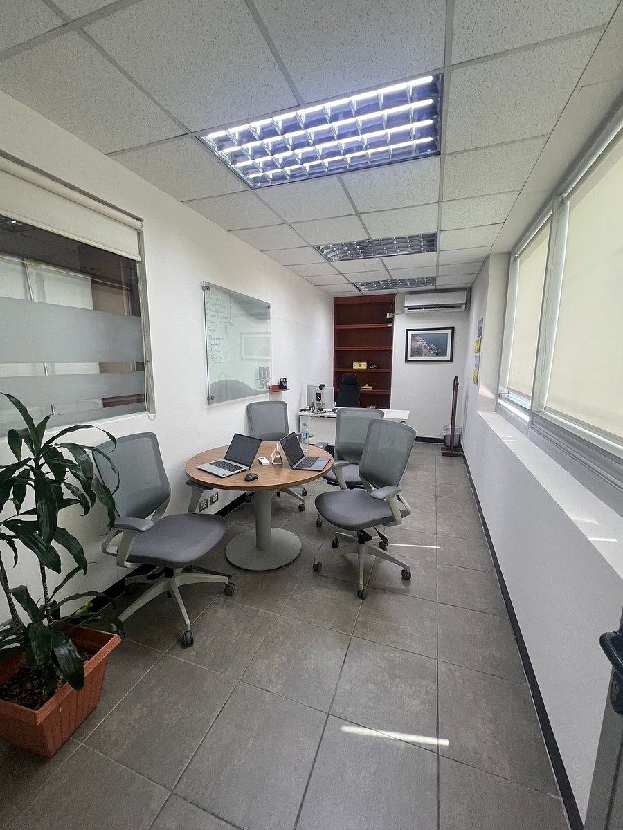 Oficina en Venta – Dubai Center, Zona 10 - Image 2