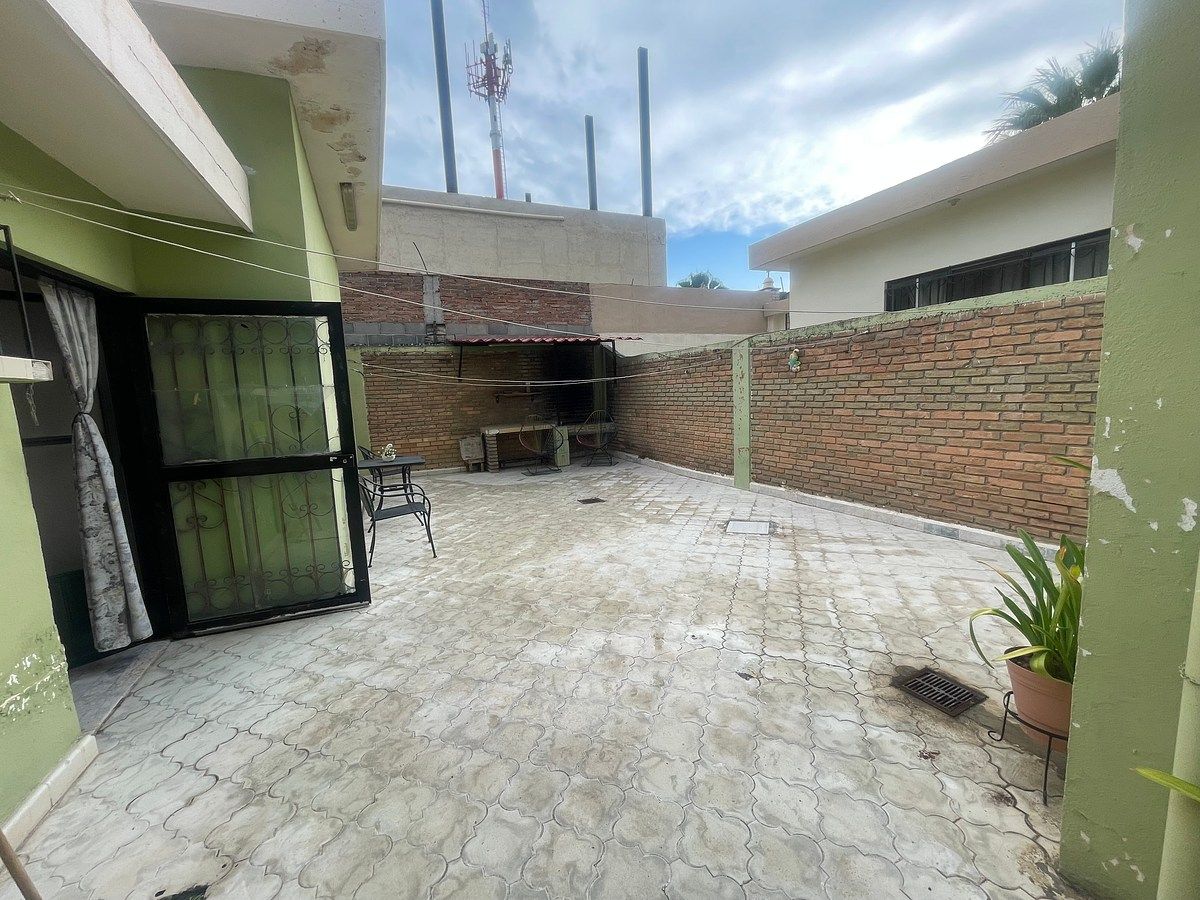 Casa em Burócratas del Estado, Saltillo, foto 9 de 16