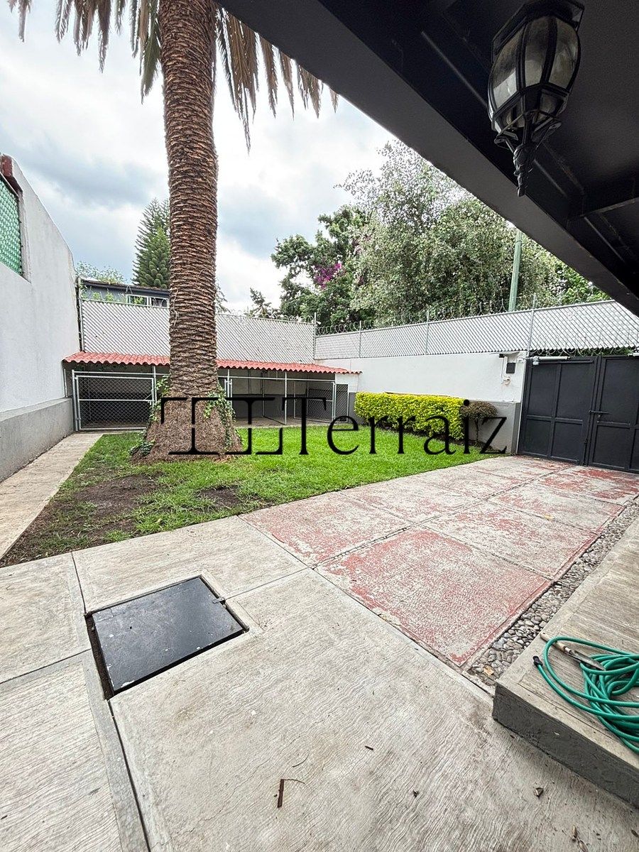 House in Jardines de San Mateo, Naucalpan de Juárez, photo 5 of 12