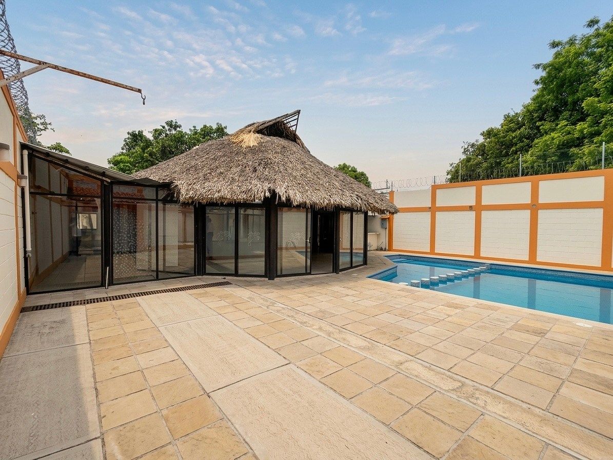 Propiedad en VENTA con alberca y palapa de usos múltiples en Loma Bonita, Terán, foto 1 de 14
