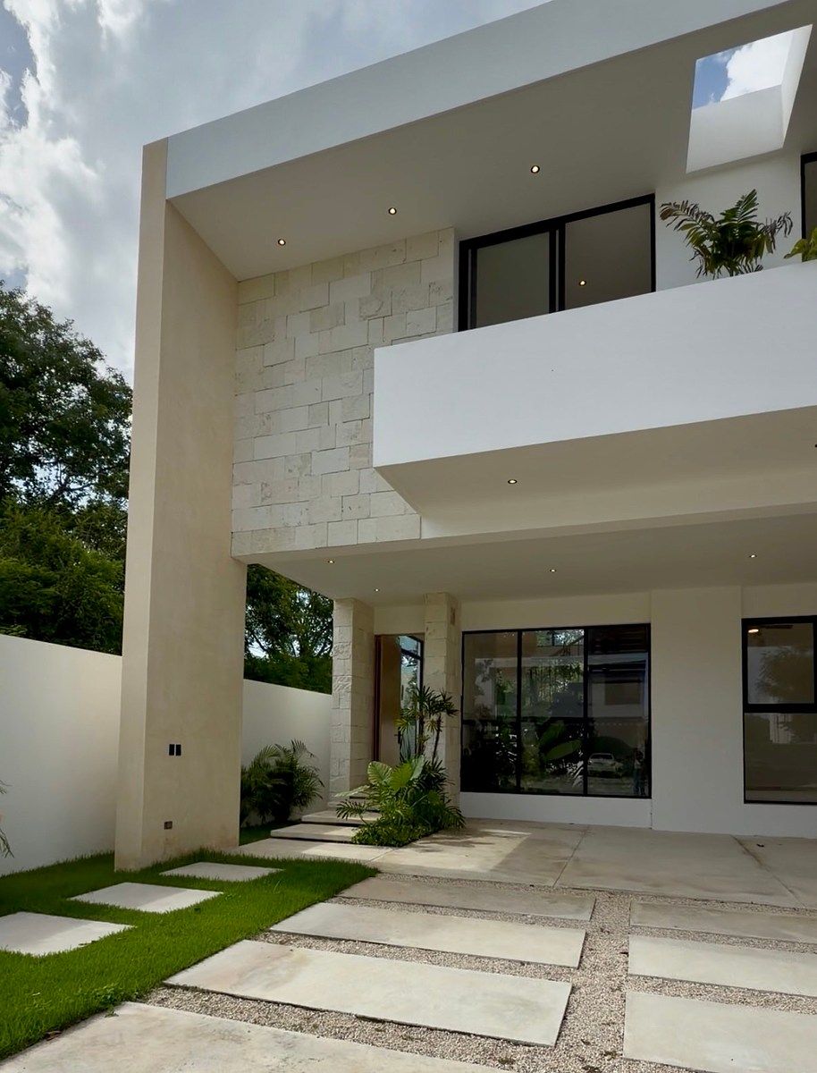 RESIDÊNCIA ESPECTACULAR EM TAMARA, foto 1 de 14