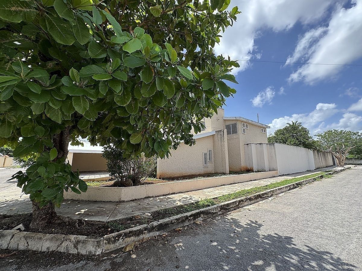 Casa en Loma Bonita, Mérida, foto 2 de 35