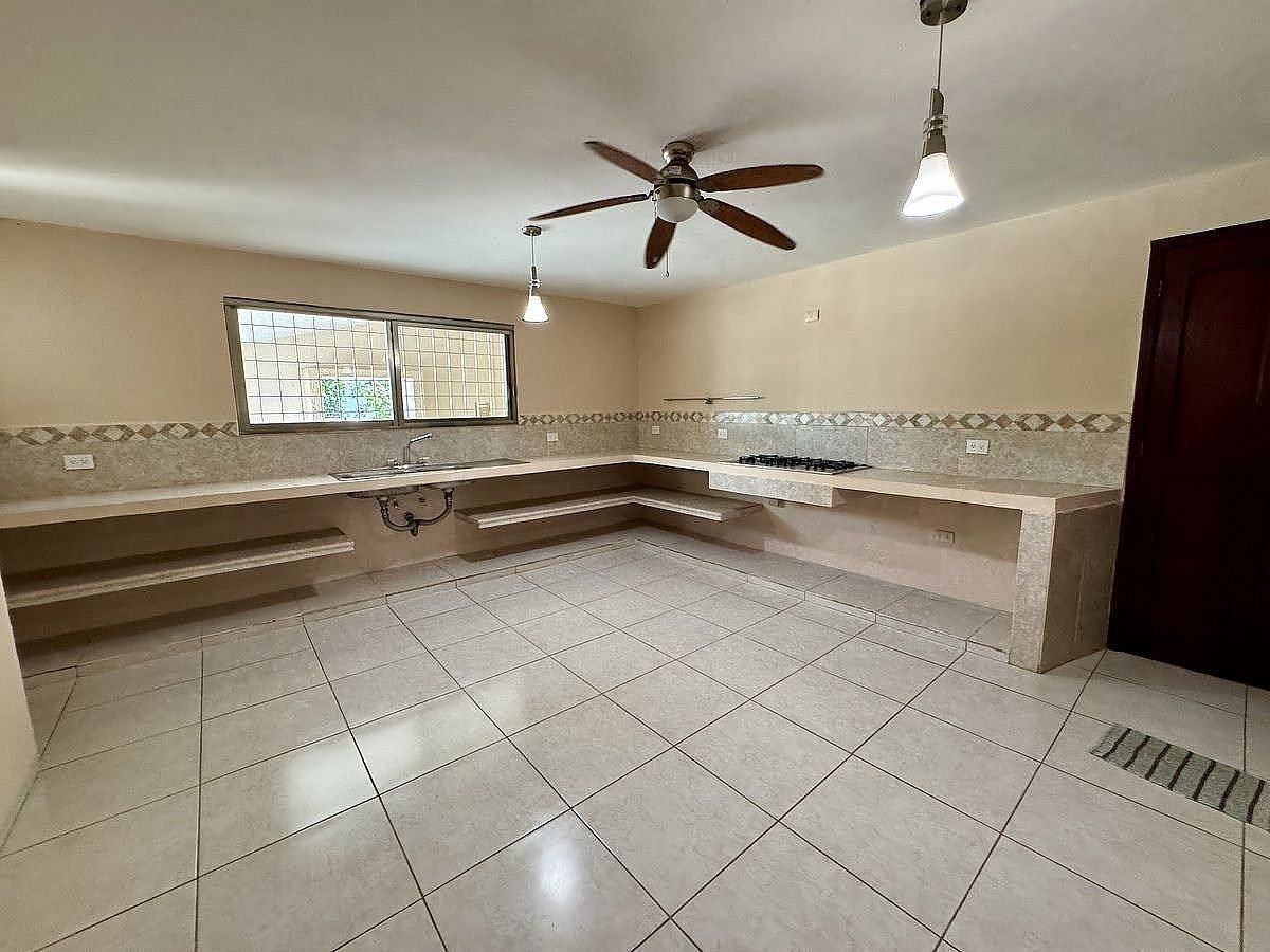 Casa en Loma Bonita, Mérida, foto 8 de 35