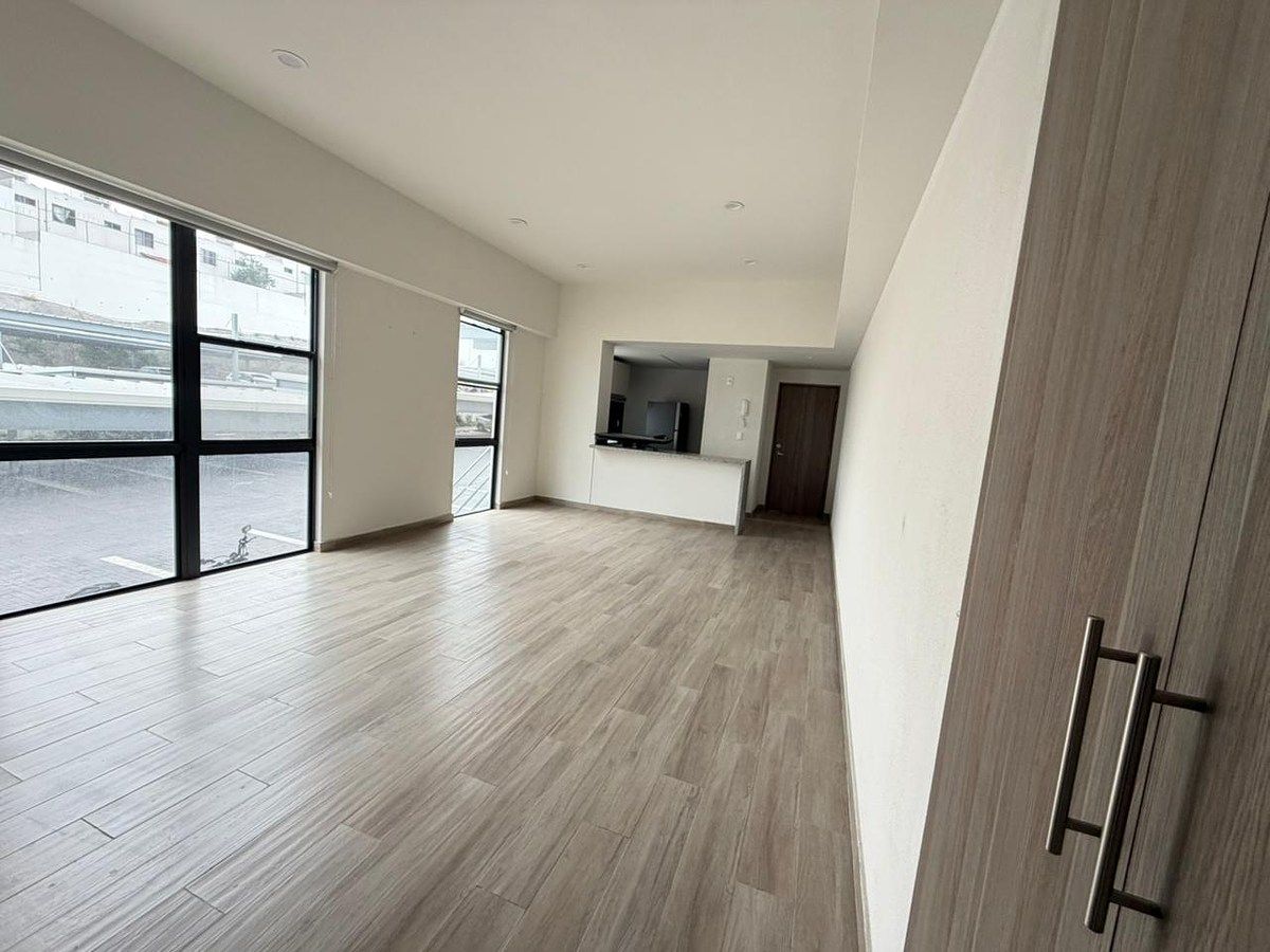 Apartamento em Fraccionamiento Del Parque Residencial, El Marqués, foto 2 de 15