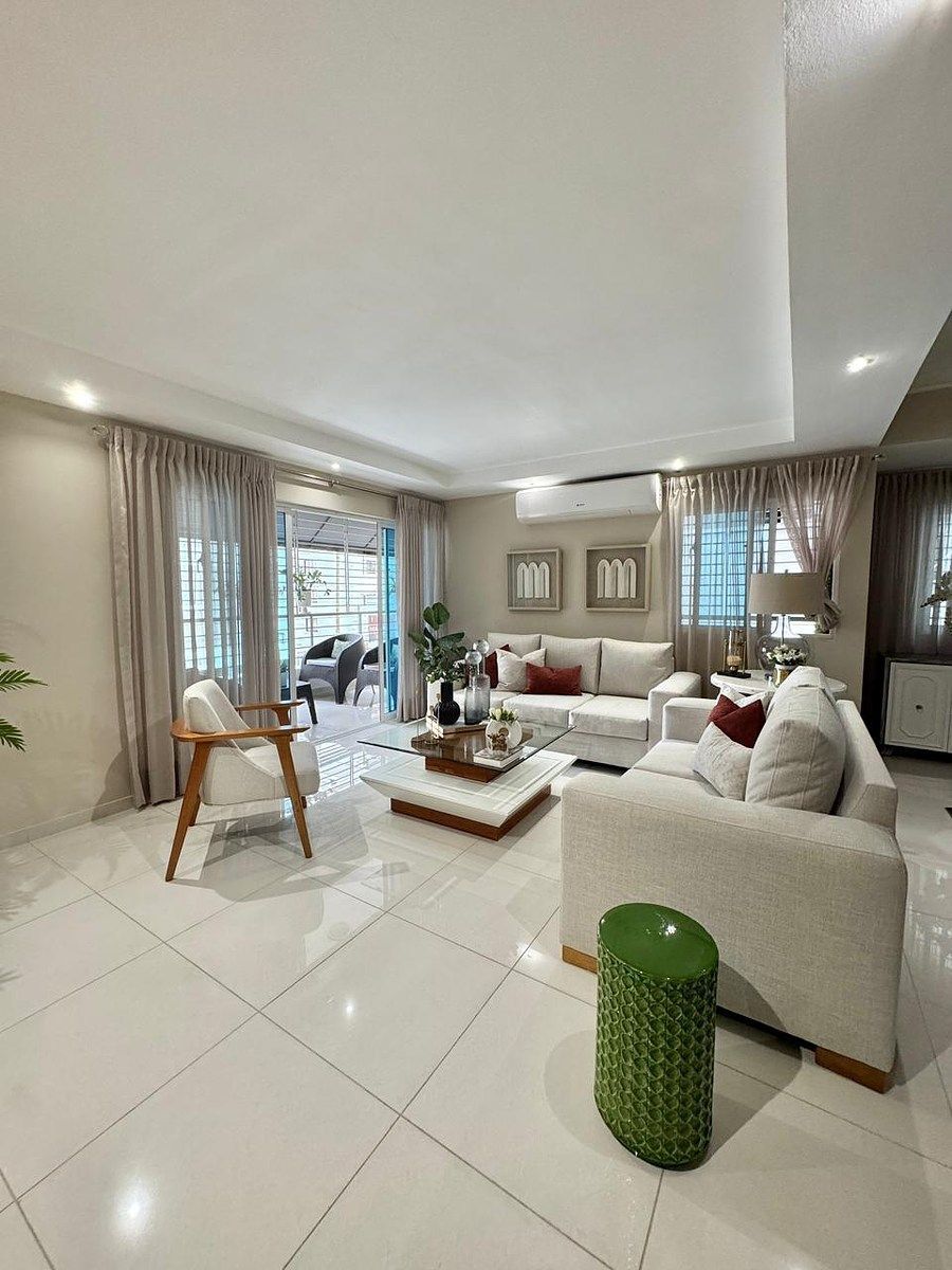Apartamento amueblado Evaristo Morales, foto 1 de 18