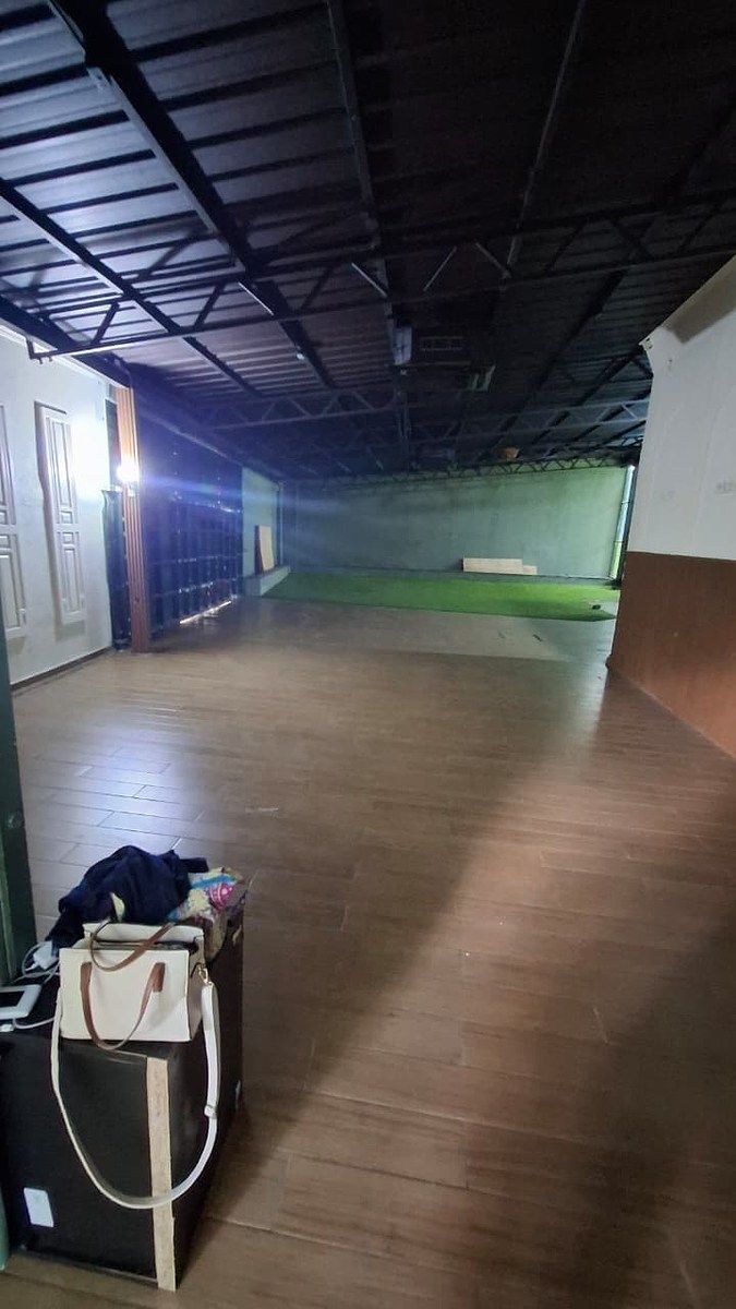 Local comercial con 490 mts construcción, foto 1 de 9