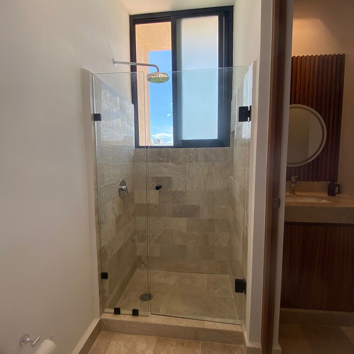 Baño completo con cristal templado, foto 10 de 28