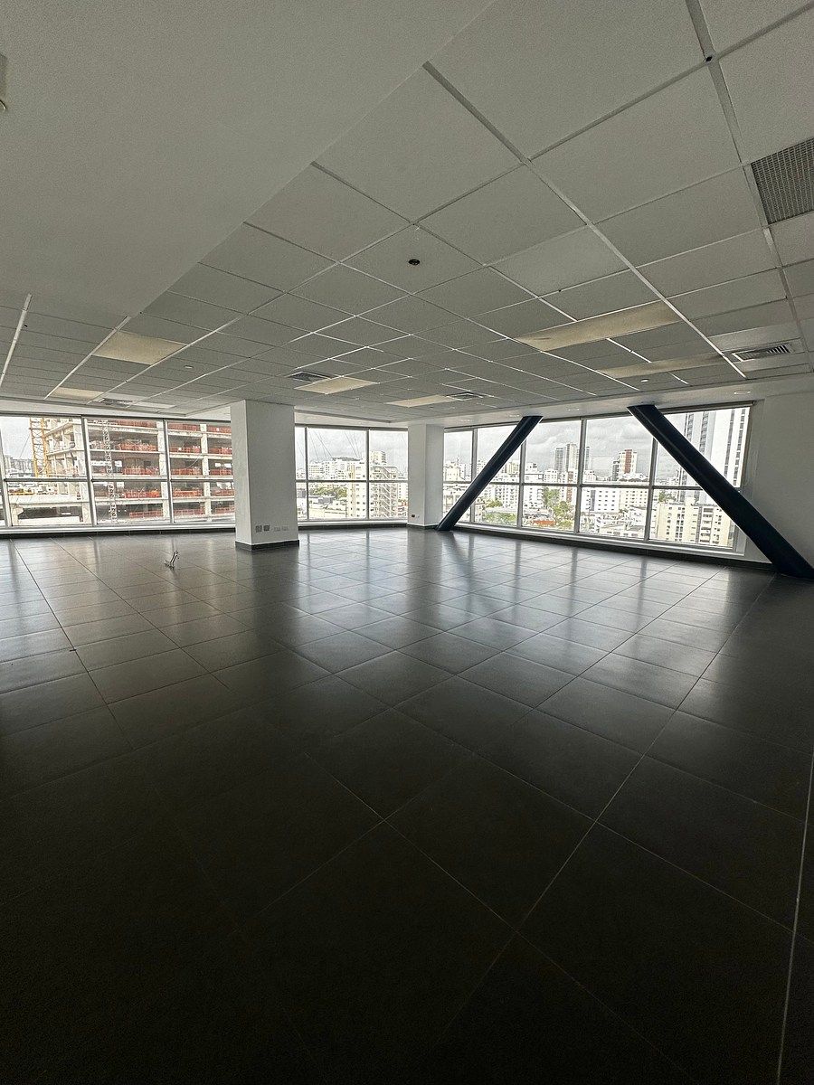 Oficina en Ensanche Naco, Santo Domingo Centro (Distrito Nacional), foto 3 de 4