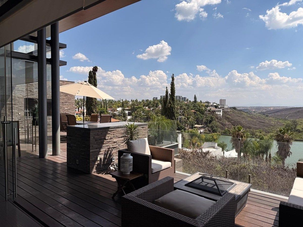 Casa en venta con vista increíble en Juriquilla, foto 1 de 16