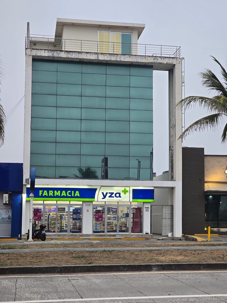 Oficina en renta sobre avenida Ruiz Cortines, foto 1 de 13