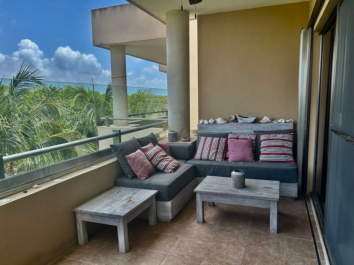 Torre Esmeralda B32: PH en Puerto Aventura, foto 1 de 21
