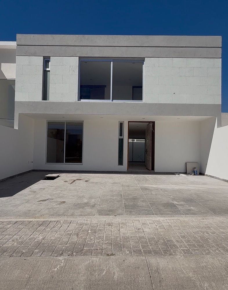 Casa Nueva de Autor con Recámara en Planta Baja | El Mirador - foto 2