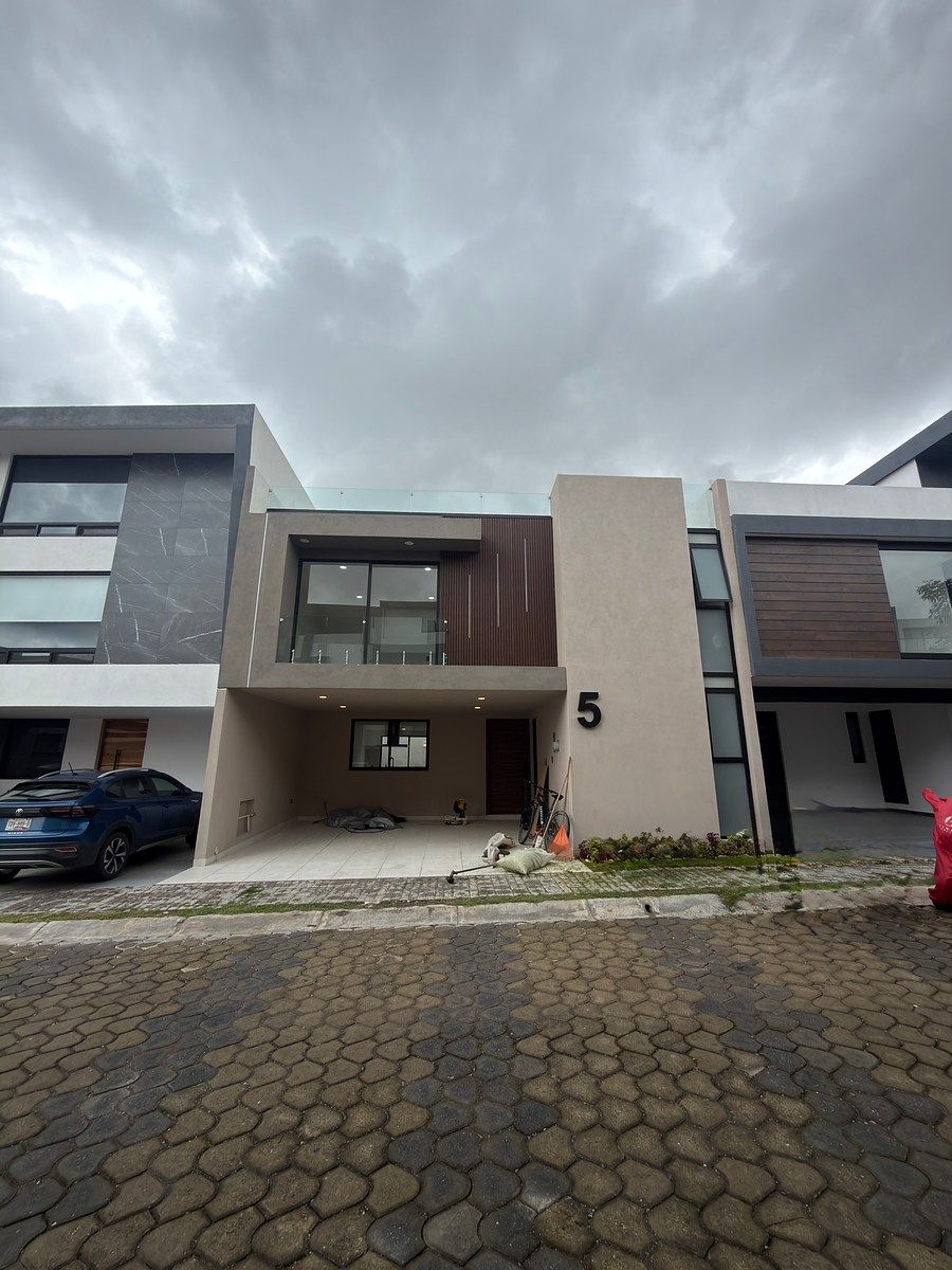 VENDO CASA EN LOMAS DE ANGELÓPOLIS III, foto 1 de 34