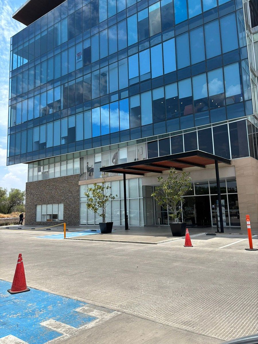 Exclusiva Oficina en Juriquilla Santa Fé, foto 1 de 10