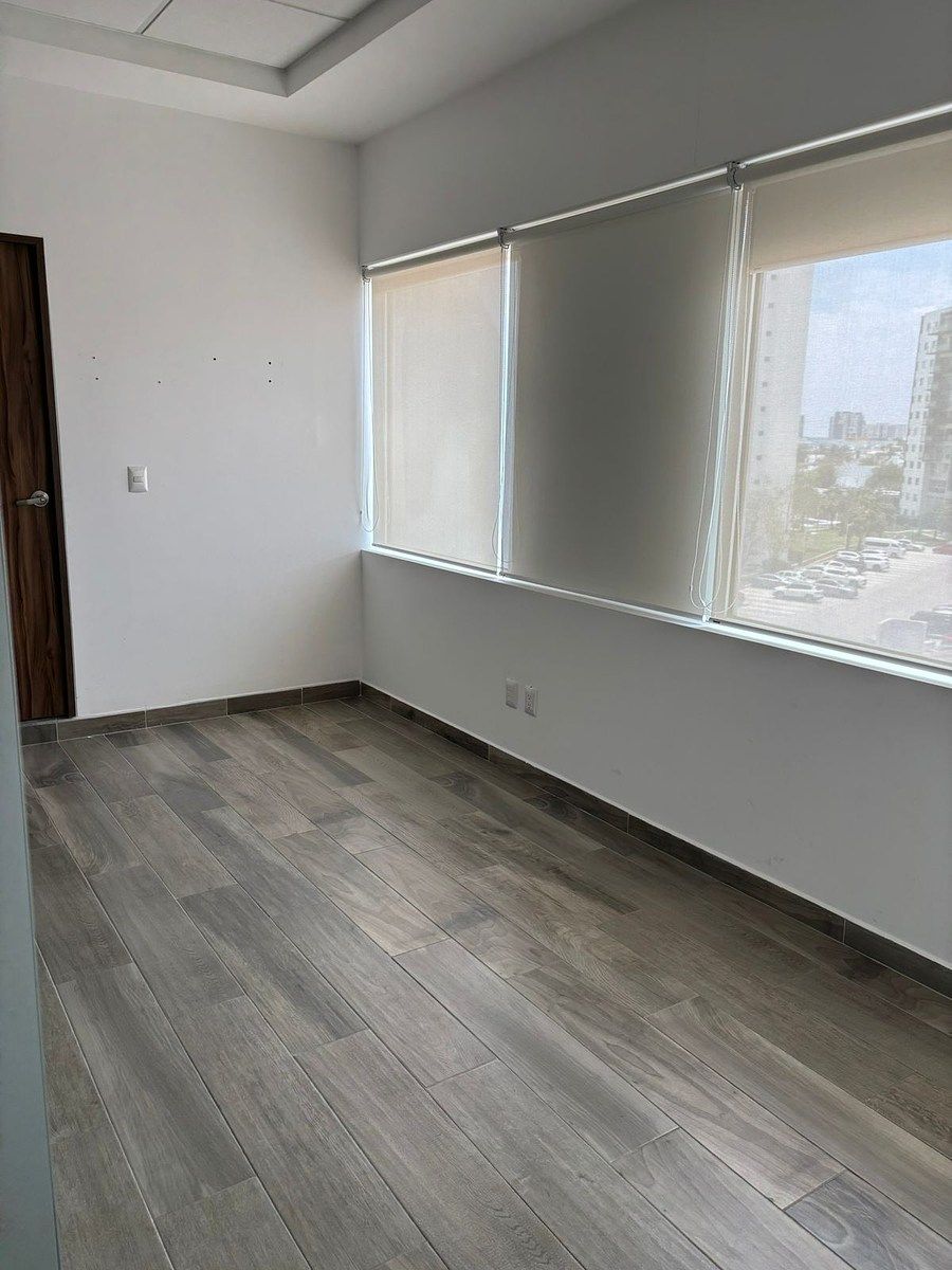 Sala Comercial em Juriquilla Santa Fe, Querétaro, foto 5 de 10