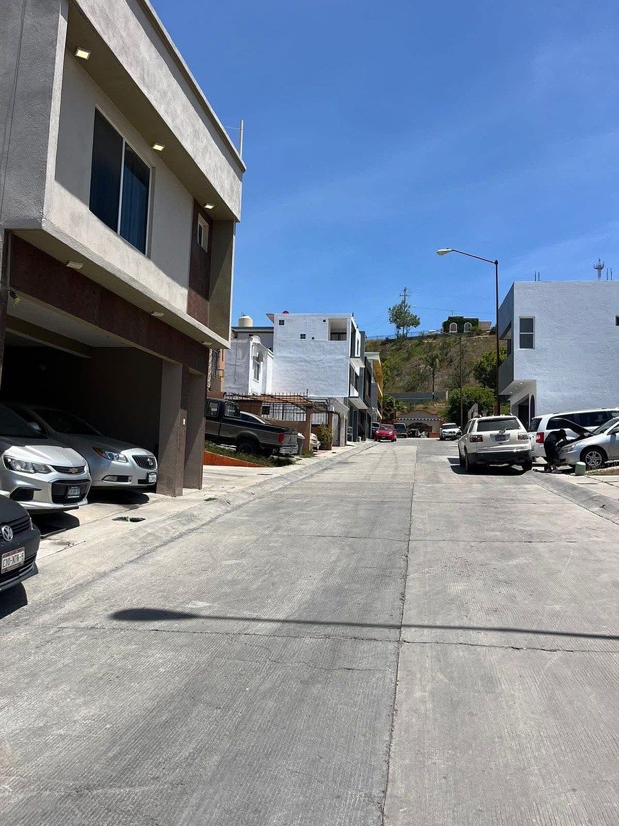 Casa em Colinas de Agua Caliente, Tijuana, foto 8 de 9