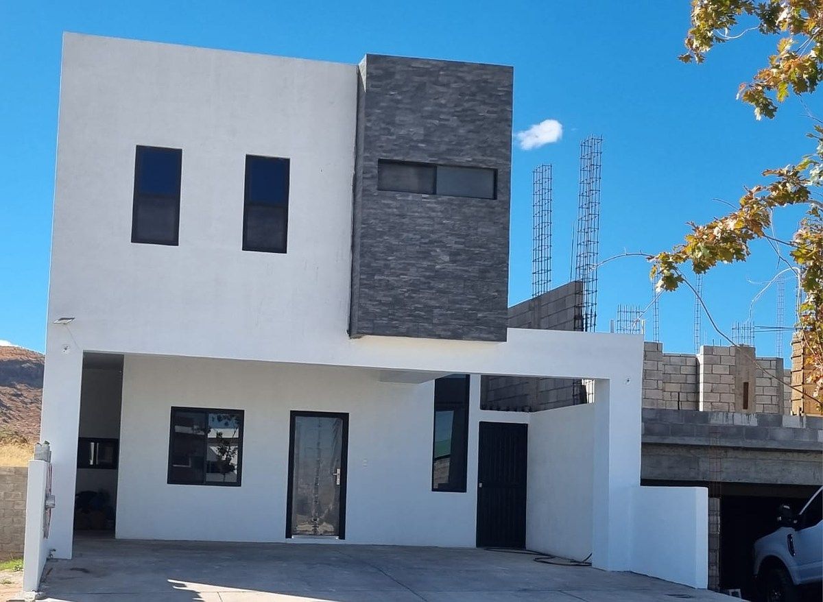 Casa Venta en Fraccionamiento Tarona al norte de la Ciudad, foto 1 de 13