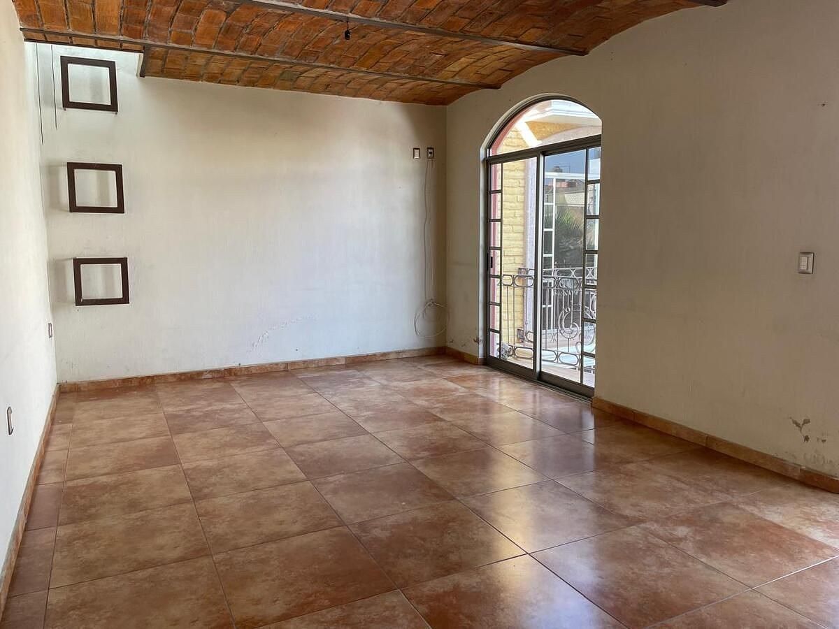 Casa con uso de suelo en Jardines de La Rivera, Tepatitlán de Morelos, foto 22 de 35