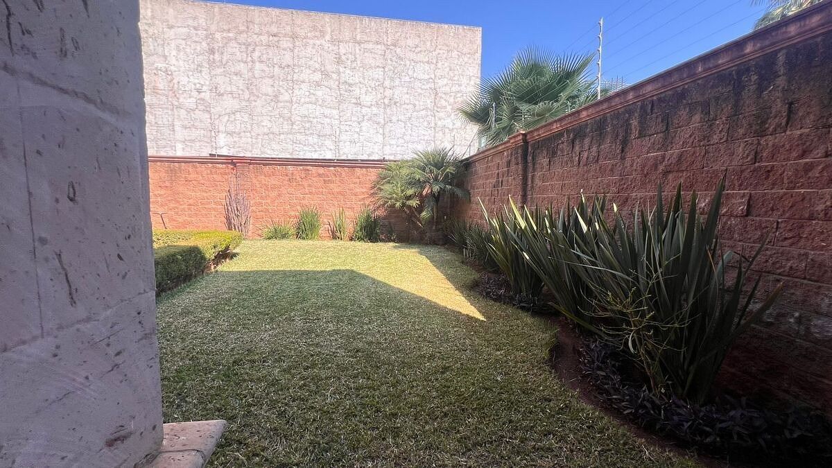 Casa con uso de suelo en Jardines de La Rivera, Tepatitlán de Morelos, foto 27 de 35
