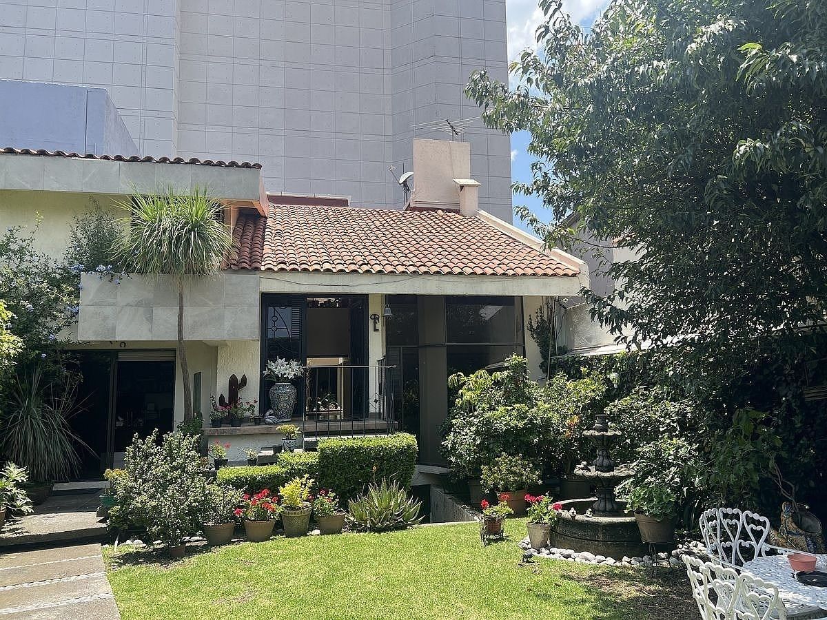 MB-Casa en venta en Parques de la herradura en calle cerrada,jardín y terraza - foto 2